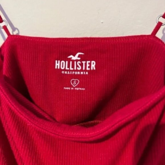 Hollister Ribbed Spaghetti Adjustable Strapped Bodysuit 2 Clasp - Small in Red - Picture 3 of 6